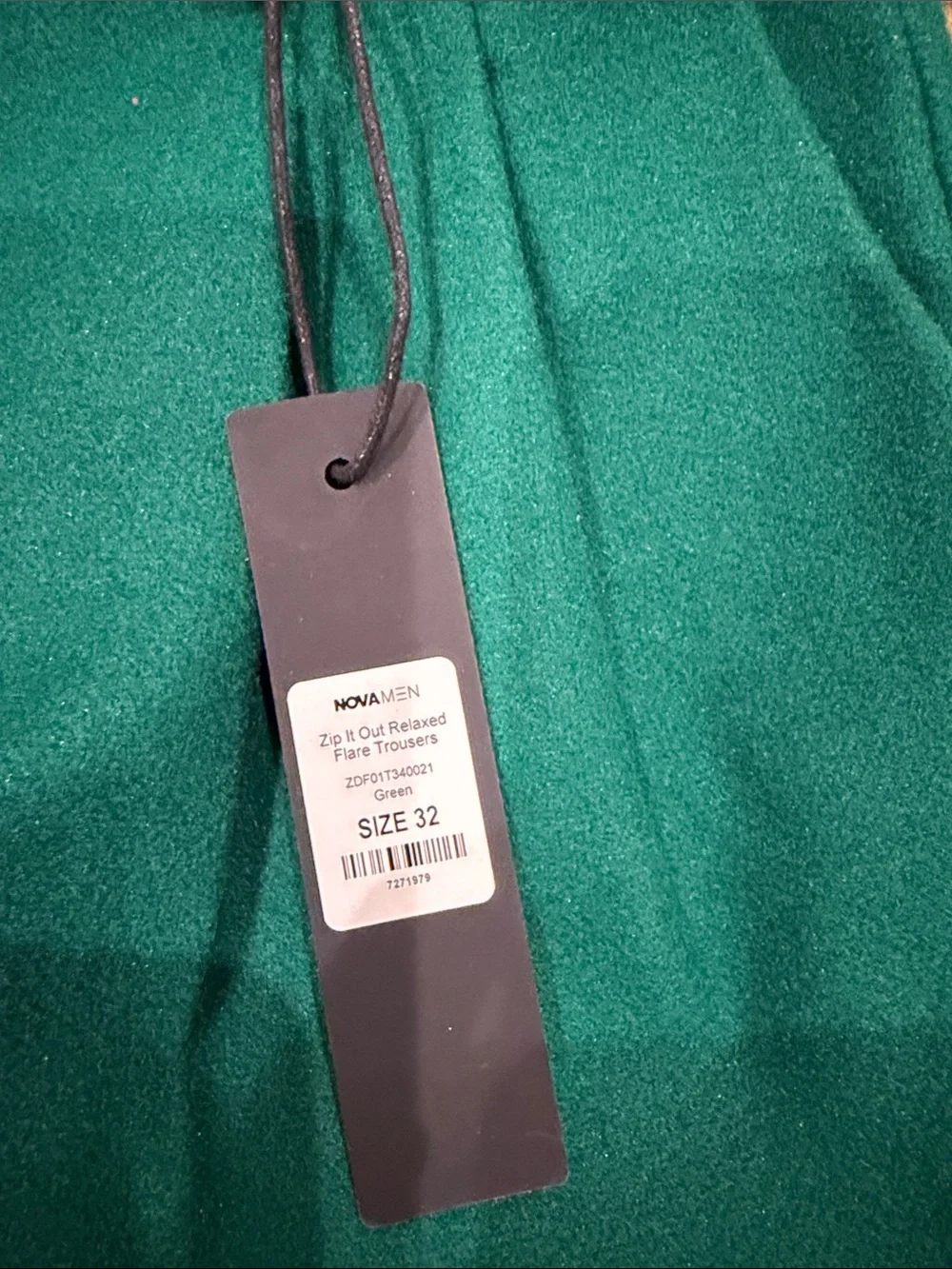 Zip It Out Relaxed Flare Trousers - Green